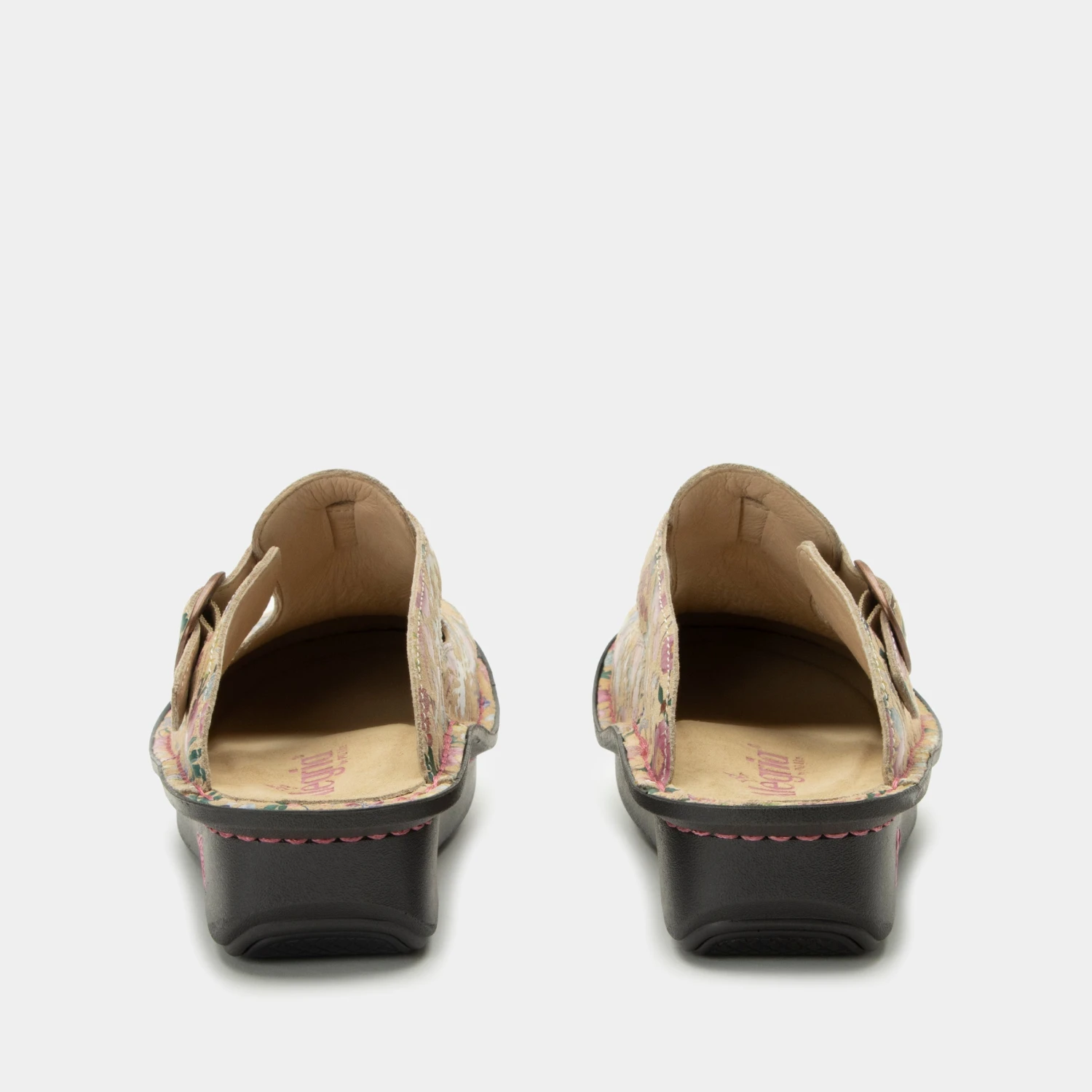 Shoes Classic A Fine Romance Shoe 6 Shoes Classic A Fine Romance Shoe - Image 4