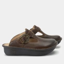 Classic Oiled Brown Shoe 11 Classic Oiled Brown Shoe -Alegria Shoes Sale ALG 7412 S2 a1b9b107 46d3 4993 be5a 9808f39cc045