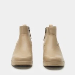 Hadi Beige Boot 14 Hadi Beige Boot -Alegria Shoes Sale HDI 6341 S5 e1a6d42d ba1e 4619 b2bd d2da797f8b57