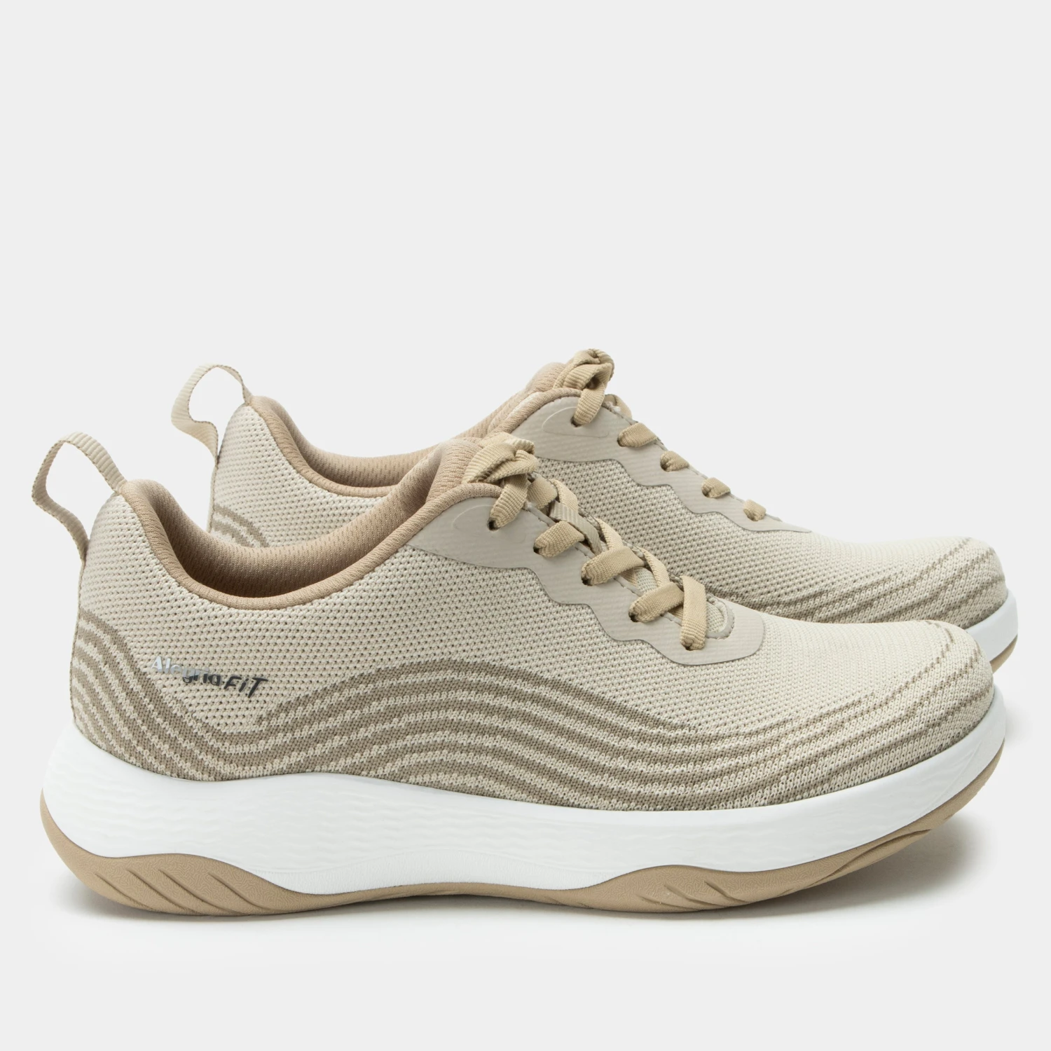 In8 Cream Shoe 5 In8 Cream Shoe - Image 3