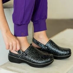 Shoes Olie Embroider Me Pewter Shoe -Alegria Shoes Sale OLE 8163 1X b7cfa6bd 01e3 4000 b2a4 8adb0cc3b1c0