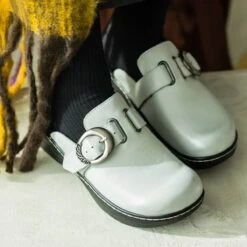 Shoes Osmosis Silver White Shoe 10 Shoes Osmosis Silver White Shoe -Alegria Shoes Sale OSM 6349 1X 1e3cbfac 04df 4eba 831a bcbd2bc3c451